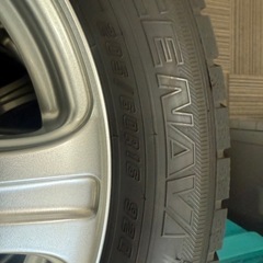 スタッドレスタイヤ16インチの画像