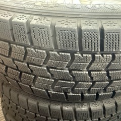 スタッドレスタイヤ16インチの画像