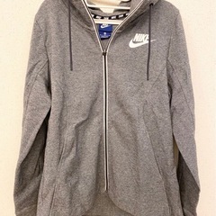未使用値札付 NIKE パーカー レディース サイズM ナイキ ...