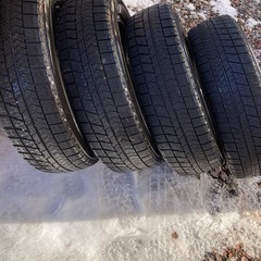 ブリヂストン　ブリザック　VRX スタッドレスタイヤ　155/65 R14の画像