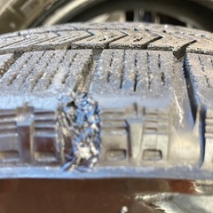 ブリヂストン　ブリザック　VRX スタッドレスタイヤ　155/65 R14の画像