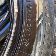 ブリヂストン　ブリザック　VRX スタッドレスタイヤ　155/65 R14の画像