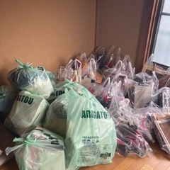 【無料、御礼　5000円‼️】絵画、VHSビデオ、CD、書籍大量の画像