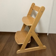 ベビーチェア　カトージ