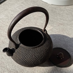 大きめ鉄瓶　お箱もありますの画像