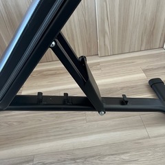 ダンベル、ダンベルスタンド、ベンチ、ダンベルマットのセット の画像