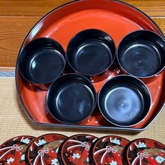 山中漆器 漆塗り 寿司桶 蓋付き器＆茶碗 5客用セットの画像