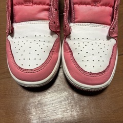 エアジョーダン1  22.5 GS ピンクの画像