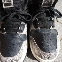 FILA スニーカー 蛇柄の画像