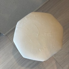 スツールの画像
