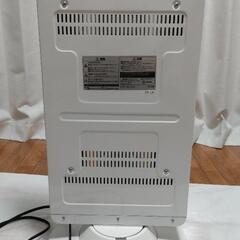 [山善] 遠赤外線 カーボンヒーター (900W/450W 2段階切替) 自動首振り機能付 ホワイト DC-S097(W)の画像