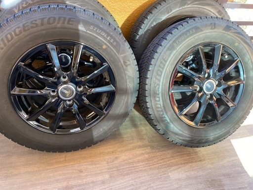 購入者確定しました。14インチ　スタッドレスタイヤ4本セット