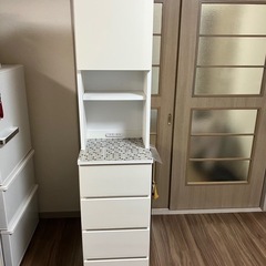 隙間収納棚