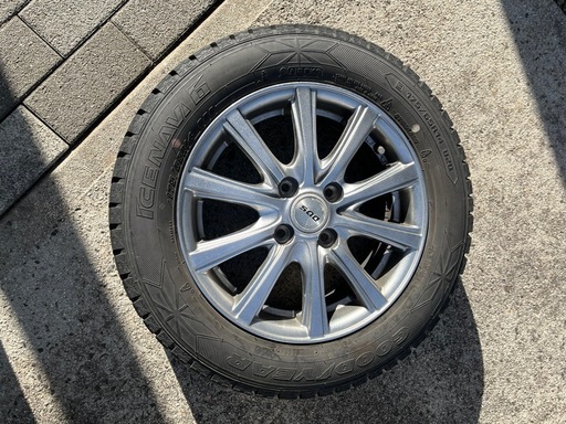 14インチ　アルミスタッドレス　フィット、ノート等に