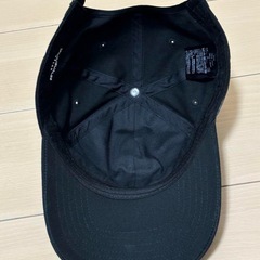 1PIU1UGUALE3 キャップ帽子の画像