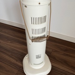 ★ BRUNO ブルーノ　2016年製ヒーター BOE002 すぐ来る冬に　お家で　暖かい 色:ホワイト　インテリア　おしゃれ 株式会社イデアインターナショナル 現状品　2.38kg ★の画像