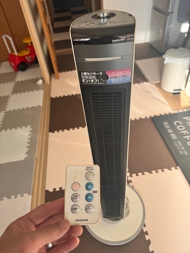 プラグインエアコンとキッチン収納ラック