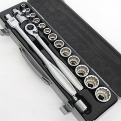 TONE トネ 12.7mm ソケットレンチセット 8/10/11/12/13/14/17/19/21/22/24/26/27mm 12角 計17点セット ケース付 750MH 中古美品 【工具専門店 テイクハンズ金沢野々市店】