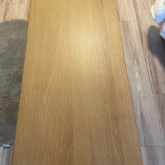 木製テーブル