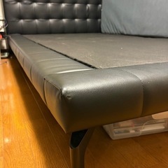 ベッドフレームの画像
