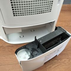 SHARP HX-G120-W 加湿セラミックファンヒータの画像
