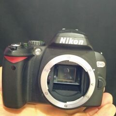 優良品　Nikon ニコン D40X ➕バッテリー　➕充電器