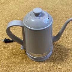 BRUNO 電気ケトルの画像