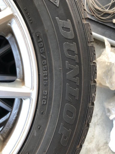 195/65R15 スタッドレスタイヤ4本セット