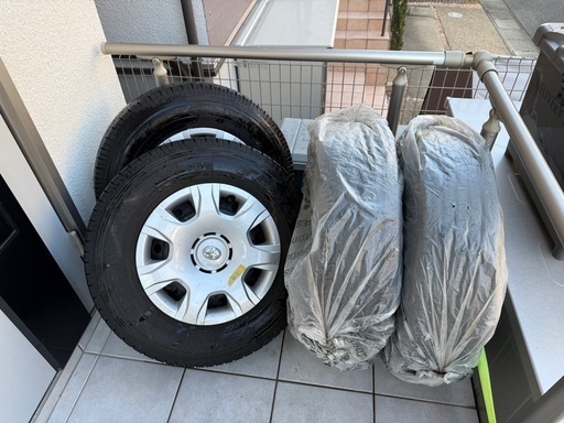 ハイエーススタッドレスタイヤ(ホイール付)4本セット