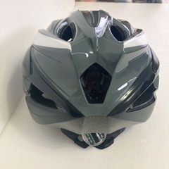 新品　自転車　ヘルメット　サイズLの画像
