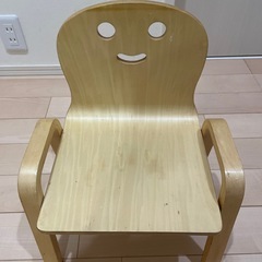 【売却済】幼児用イス2脚セットの画像