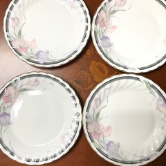 ケーキ皿4枚