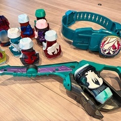 仮面ライダーリバイス&ギーツ変身ベルトの画像