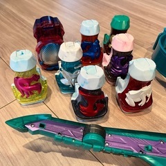 仮面ライダーリバイス&ギーツ変身ベルトの画像