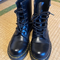Dr Martin 8ホール