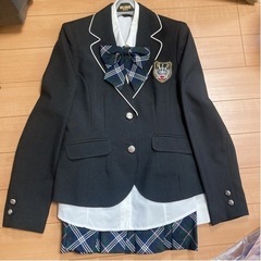 制服