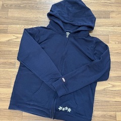パーカー　紺色　M