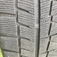 即⚠️スタッドレスタイヤ　215/60/R16の画像