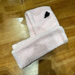 SPY×FAMILY アーニャ　フード付きマフラーの画像