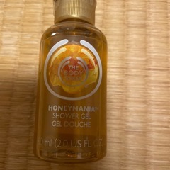 ロクシタンとボディーショップのボディージェル三点セットの画像