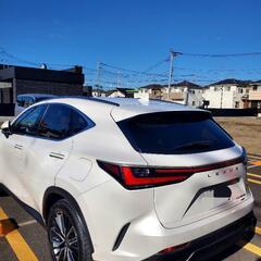 【極上美品】総額850万　現行LEXUS NX450h++美品スタッドレスタイヤも格安販売の画像