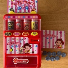ペコちゃんの自動販売機の画像
