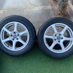 スタッドレスタイヤ　17インチ　114.3 5H 7J  ヴェルファイアなど✨　　の画像
