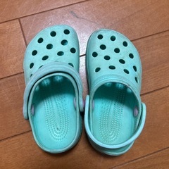 １４センチ　クロックス