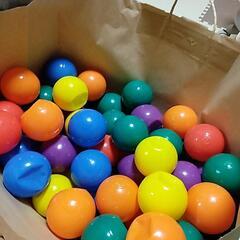 直径約8㎝のカラーボール90個セット