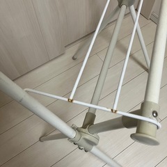 中古室内物干しスタンド70cm×49cm×100cmの画像