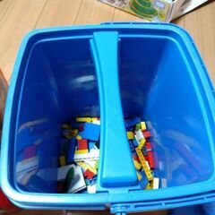 レゴ　赤い箱青い箱　マット付属の画像