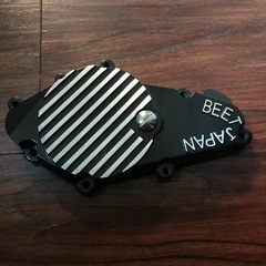 ホンダ　cbx400f   新品ジェネレーターカバー　BEET