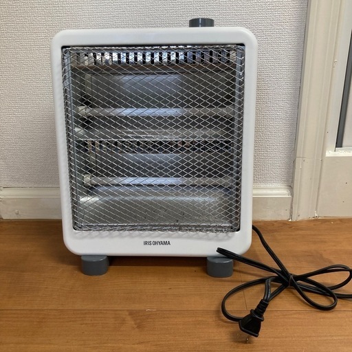 アイリスオーヤマ 電気ストーブ ヒーター 暖房器具 電気 足元 400W/800W軽量 EHT-800W ホワイト