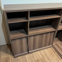 ディスプレイラック 本棚 扉付 2個セットの画像